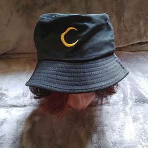 Bucket hat